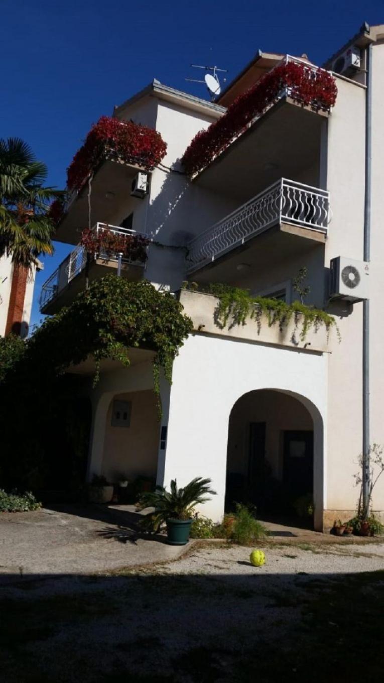 Apartments Biserka - 50 M From Beach Traù Esterno foto