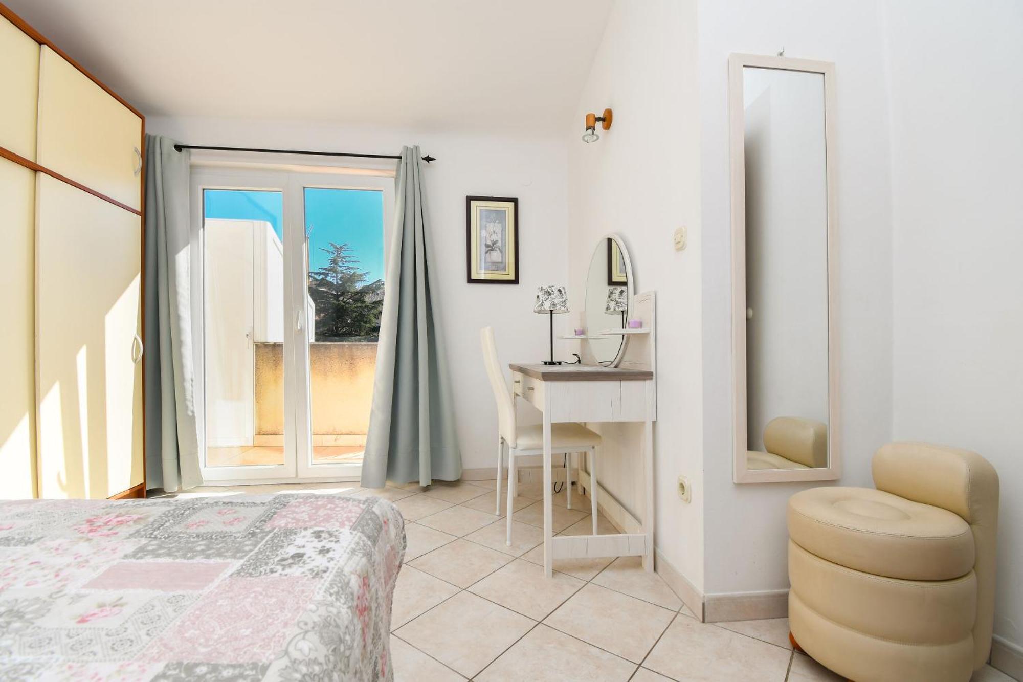 Apartments Biserka - 50 M From Beach Traù Esterno foto