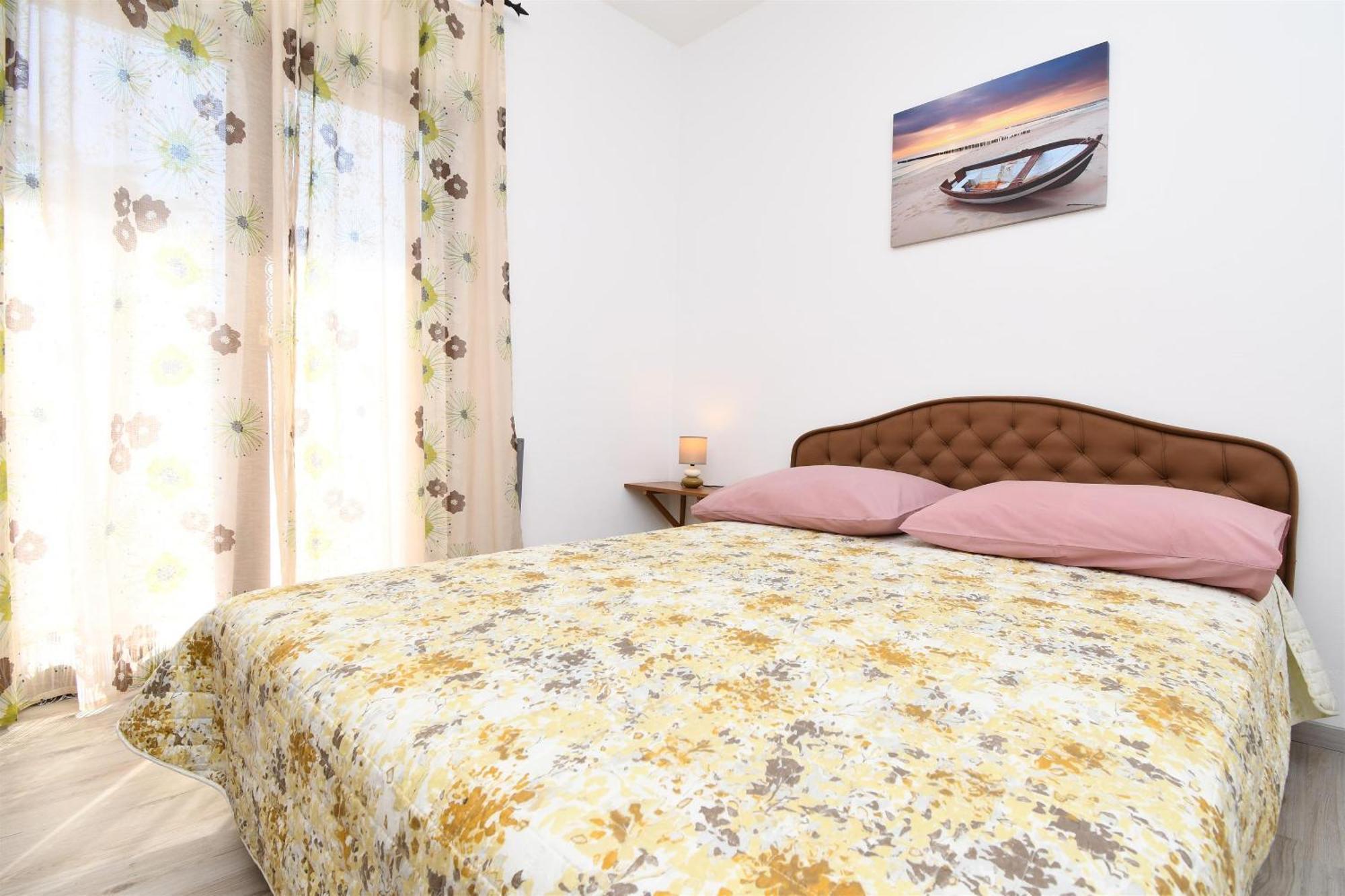 Apartments Biserka - 50 M From Beach Traù Esterno foto
